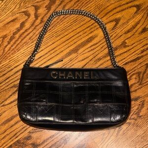 Vintage Chanel Black Leather Pochette Bag with Chain Strap